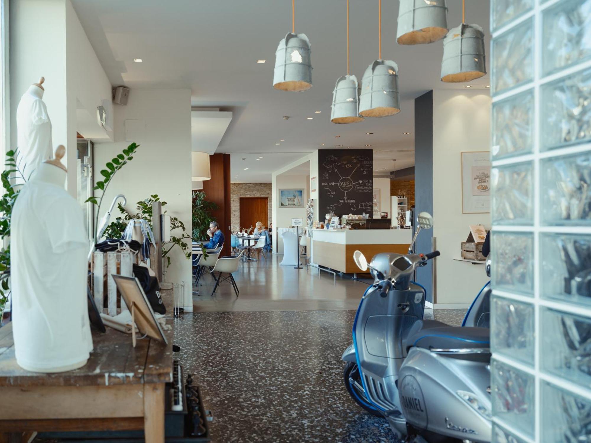 Hotel Daniel Graz - Smart Lifestyle Near City Centre Екстериор снимка